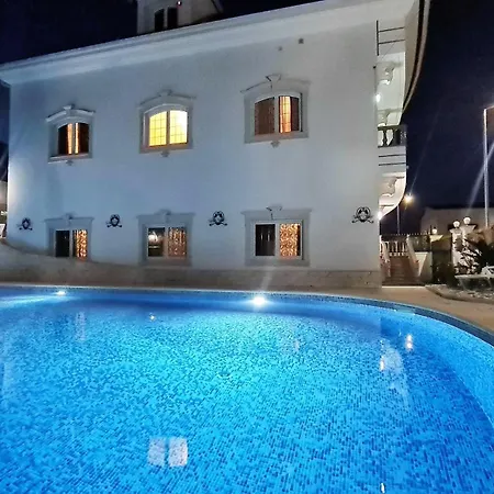 Villa Silver Coast Village Maceira (Leiria)