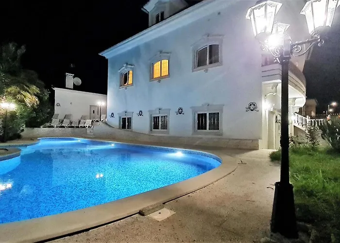 Silver Coast Village Maceira